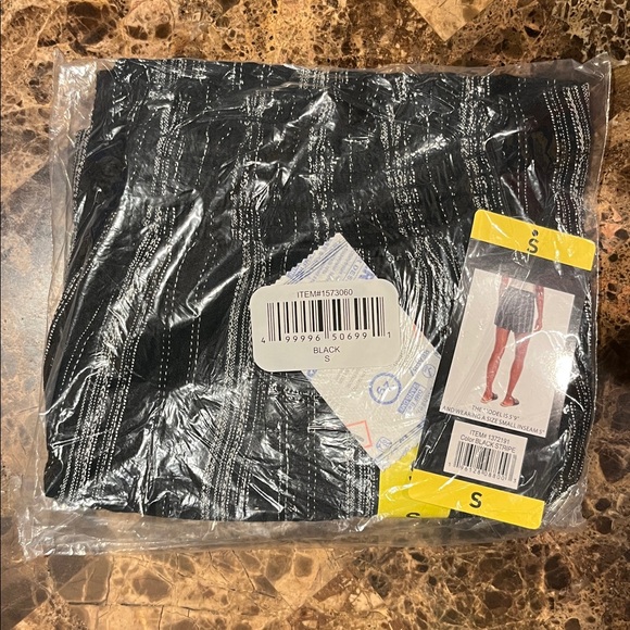 NWT Briggs Ladies Linen Blend Short BLACK stripes - size S - Picture 2 of 15